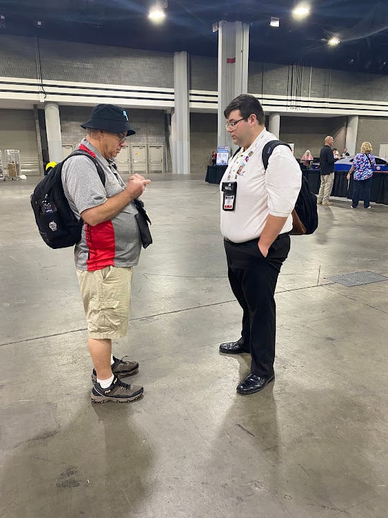 Jason - Trading State Pins with a fellow competitor